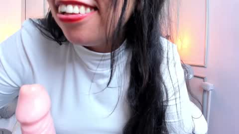 Snapshot of perlapreciosa chatting on January 21, 2025, 9:24 am PerlaPreciosa online show from January 21, 2025, 9:24 am