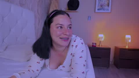 Marie online show from April 4, 2026, 11:29 am