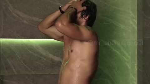 Snapshot of perseoo_88 chatting on November 19, 2025, 6:52 pm andres online show from November 19, 2025, 6:52 pm