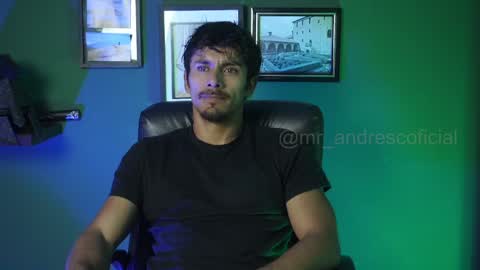 Snapshot of perseoo_88 chatting on January 12, 2026, 11:10 pm andres online show from January 12, 2026, 11:10 pm