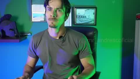 Snapshot of perseoo_88 chatting on February 19, 2026, 7:54 pm andres online show from February 19, 2026, 7:54 pm