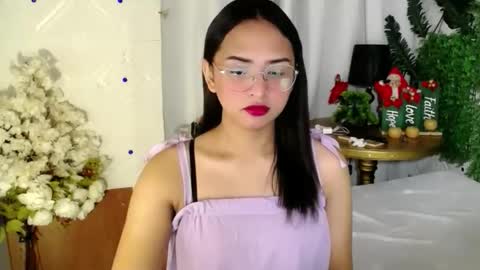 Snapshot of persephone214 chatting on November 1, 2025, 12:34 am fummy online show from November 1, 2025, 12:34 am