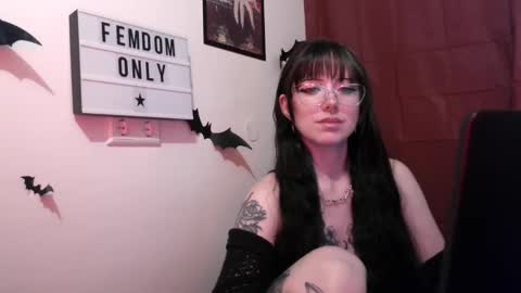 Persephone online show from May 5, 2026, 12:13 pm