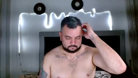 Carlos online show from September 8, 2025, 3:00 pm