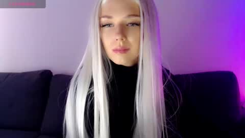 Isabella online show from February 12, 2025, 12:55 pm