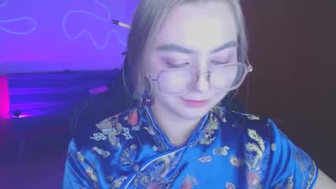 petalkiss online show from October 4, 2025, 8:07 pm