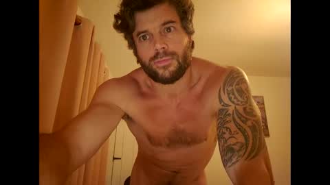 Snapshot of pete_le_meat chatting on May 9, 2026, 11:21 pm pete_le_meat online show from May 9, 2026, 11:21 pm