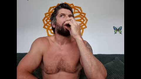 Snapshot of pete_le_meat chatting on May 17, 2026, 10:33 am pete_le_meat online show from May 17, 2026, 10:33 am