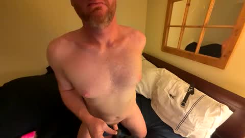 Snapshot of pete_mac chatting on January 15, 2025, 2:27 am Pete online show from January 15, 2025, 2:27 am