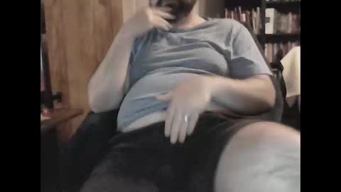Snapshot of peter40770 chatting on June 5, 2026, 1:56 am peter40770 online show from June 5, 2026, 1:56 am