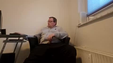 peter_03041976 online show from March 1, 2025, 4:33 pm