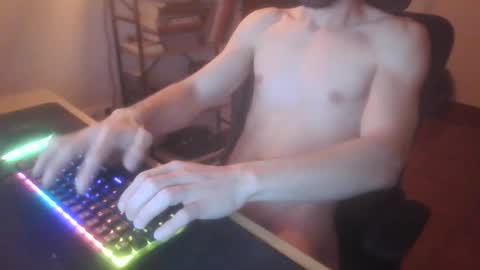 peter_coat online show from June 24, 2026, 10:42 pm