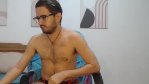 Snapshot of peter_x_annaud chatting on November 30, 2025, 11:25 am FELIPE online show from November 30, 2025, 11:25 am