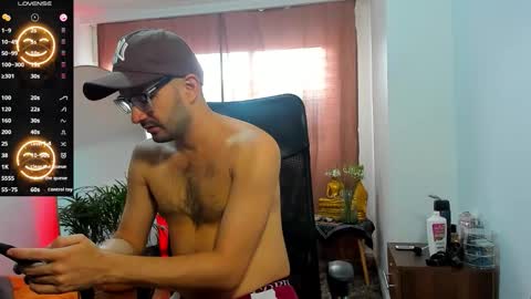 Snapshot of peter_x_annaud chatting on December 14, 2025, 11:59 am FELIPE online show from December 14, 2025, 11:59 am