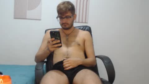 Snapshot of peter_x_annaud chatting on December 19, 2025, 2:46 pm FELIPE online show from December 19, 2025, 2:46 pm