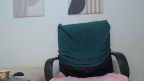 Snapshot of peter_x_annaud chatting on February 1, 2026, 12:31 am FELIPE online show from February 1, 2026, 12:31 am