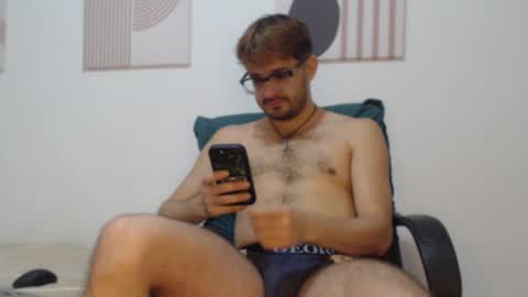 Snapshot of peter_x_annaud chatting on February 5, 2026, 1:10 am FELIPE online show from February 5, 2026, 1:10 am