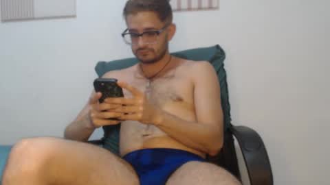 Snapshot of peter_x_annaud chatting on March 15, 2026, 10:38 pm FELIPE online show from March 15, 2026, 10:38 pm