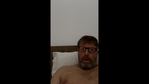 Snapshot of peteroceanwave chatting on June 11, 2026, 12:25 pm peteroceanwave online show from June 11, 2026, 12:25 pm