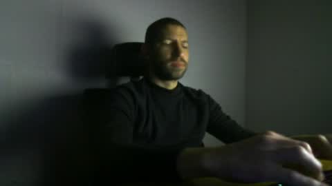 Paco online show from May 15, 2026, 9:00 pm