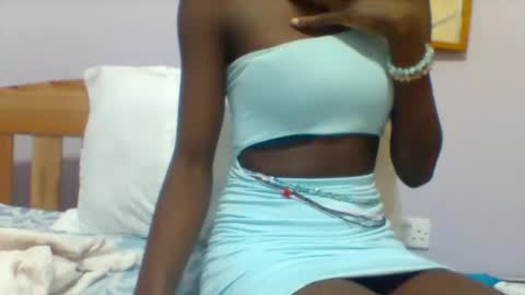 Snapshot of petite_ariana chatting on April 23, 2026, 10:23 pm ariana online show from April 23, 2026, 10:23 pm
