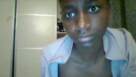 Snapshot of petite_ariana chatting on May 16, 2026, 8:29 pm ariana online show from May 16, 2026, 8:29 pm