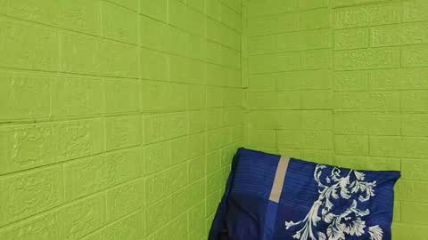 Snapshot of petite_dicklover chatting on March 4, 2025, 9:07 am Yuriee online show from March 4, 2025, 9:07 am