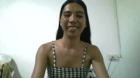 Yuriee online show from May 26, 2026, 4:30 am