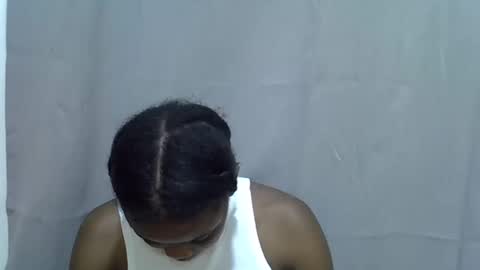 petite_melan online show from October 2, 2025, 7:43 pm