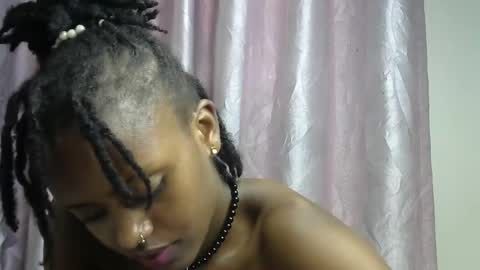 petite_star2 online show from November 29, 2025, 11:24 am