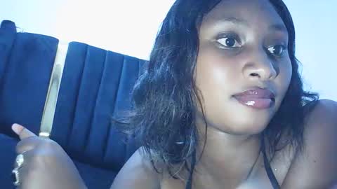 Snapshot of petite_stormmyy chatting on March 5, 2026, 4:25 pm stormyy online show from March 5, 2026, 4:25 pm