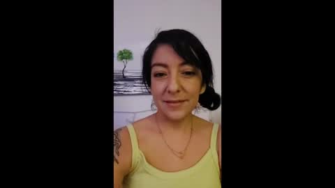 Snapshot of petite_treat_ chatting on December 16, 2025, 7:35 am petite treat online show from December 16, 2025, 7:35 am