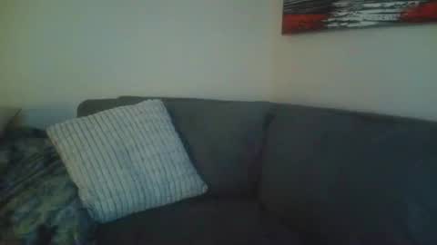 petite treat  online show from February 26, 2026, 7:51 am