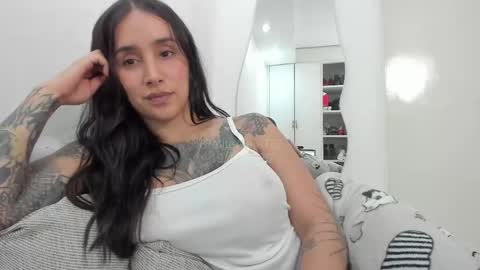 PetiteAlejaTs online show from October 20, 2025, 10:10 pm