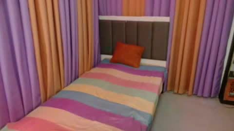 Jade online show from November 17, 2025, 12:00 pm