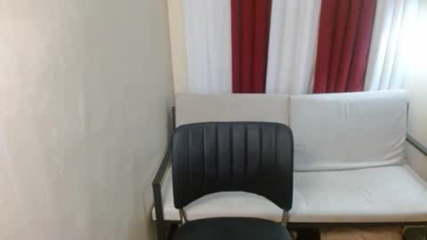 Jade online show from November 29, 2025, 6:00 pm