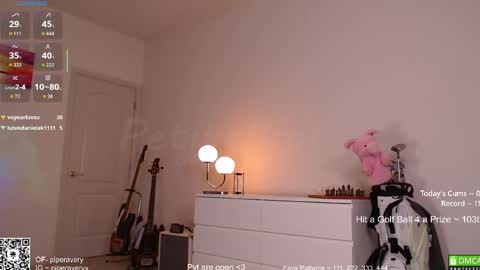 Snapshot of petitebrat chatting on April 26, 2026, 4:43 am PiperAvery online show from April 26, 2026, 4:43 am