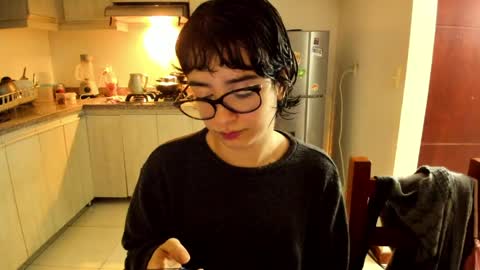 Snapshot of petitee_lunna chatting on May 2, 2026, 1:21 am Lunna online show from May 2, 2026, 1:21 am