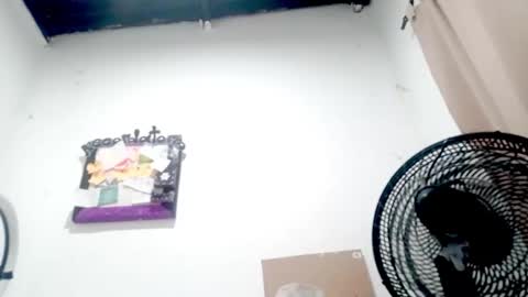 danna online show from December 5, 2025, 3:26 am