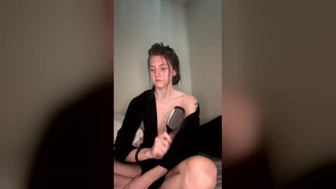 I am very new and dont know what im doing lol online show from April 4, 2026, 7:55 pm