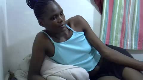 Snapshot of petiteslim2 chatting on May 1, 2026, 2:21 pm petiteslim2 online show from May 1, 2026, 2:21 pm