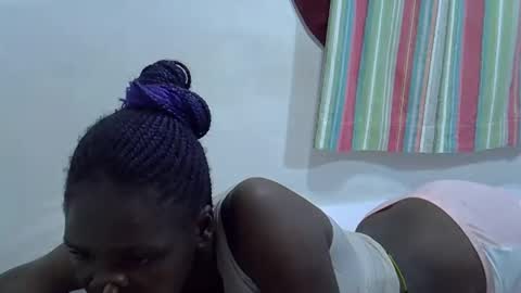 Snapshot of petiteslim2 chatting on May 15, 2026, 5:42 pm petiteslim2 online show from May 15, 2026, 5:42 pm
