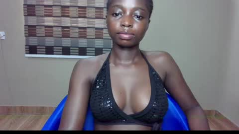 Snapshot of petitexxebony chatting on June 3, 2026, 2:33 pm petitexxebony online show from June 3, 2026, 2:33 pm