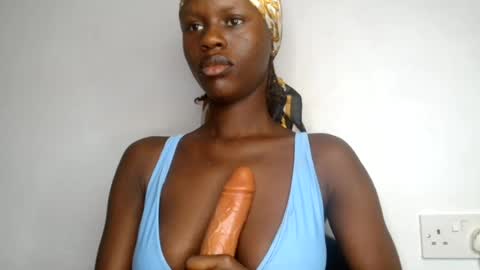 Snapshot of petitgirl88 chatting on July 17, 2026, 9:05 am petitgirl88 online show from July 17, 2026, 9:05 am