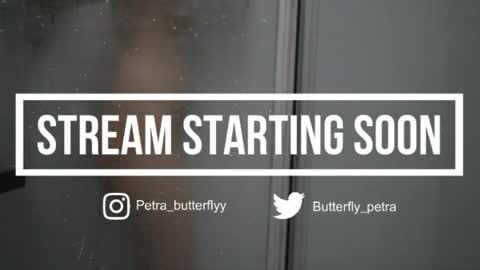 Snapshot of petra_butterfly chatting on May 24, 2026, 2:05 am i.. .U can call me Nick .... Help me to reach 200 thumbs up online show from May 24, 2026, 2:05 am
