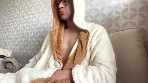 Snapshot of petrovichxxx81 chatting on May 11, 2026, 5:46 am petrovichxxx81 online show from May 11, 2026, 5:46 am
