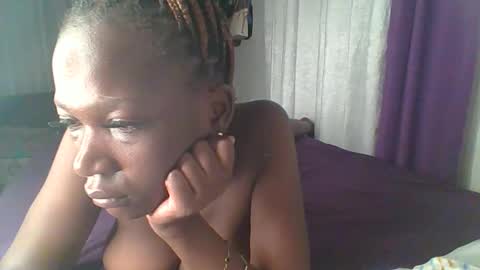 pettite_cora1 online show from April 16, 2026, 2:23 am