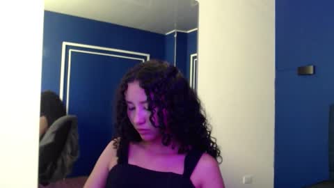 Snapshot of pettymoon chatting on November 24, 2025, 7:35 pm Moon online show from November 24, 2025, 7:35 pm