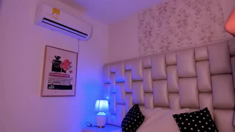 Peyton online show from November 28, 2025, 12:08 pm