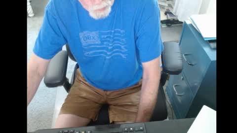 Snapshot of pg19531107 chatting on April 12, 2026, 1:49 pm Paul online show from April 12, 2026, 1:49 pm